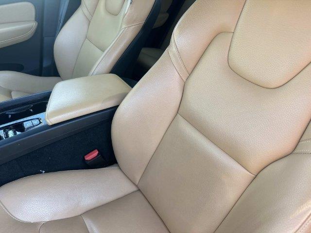 2020 Volvo XC60 - $14,687