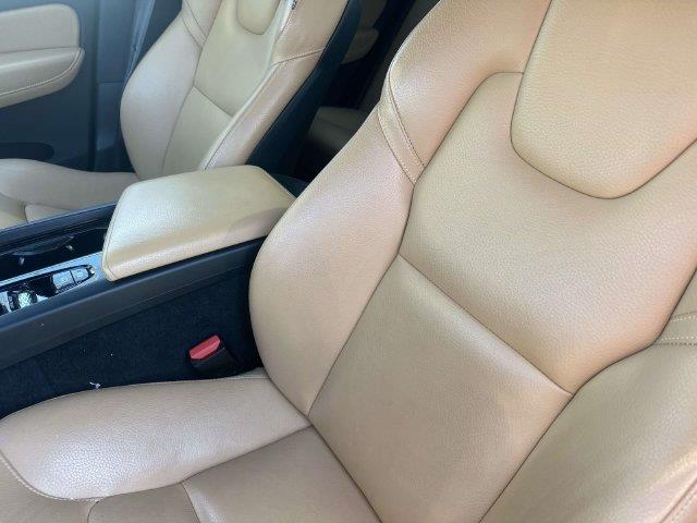2020 Volvo XC60 - $14,687