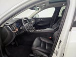 2021 XC60 Thumbnail 11