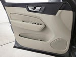 2021 XC60 Thumbnail 12