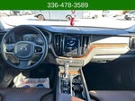 2020 XC60 Thumbnail 12
