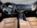 2020 XC60 Thumbnail 9