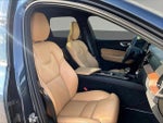 2020 XC60 Thumbnail 31