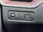 2020 XC60 Thumbnail 35