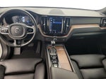 2020 XC60 Thumbnail 9