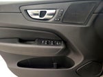2020 XC60 Thumbnail 12