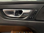 2020 XC60 Thumbnail 29