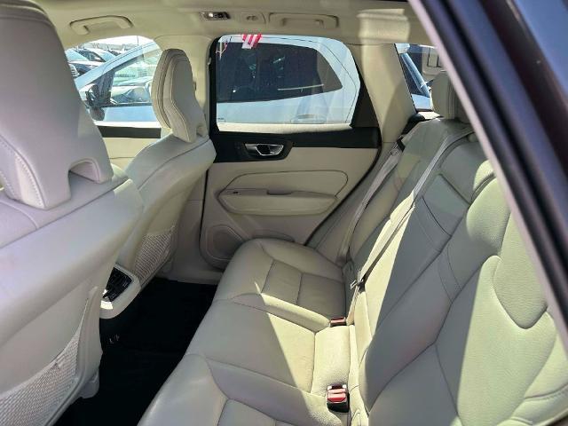 2020 Volvo XC60 - $21,498