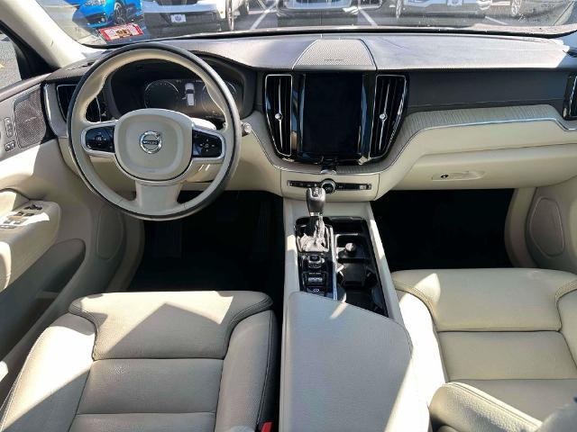 2020 Volvo XC60 - $21,498