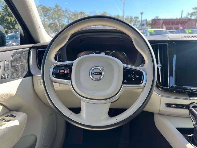 2020 Volvo XC60 - $21,498