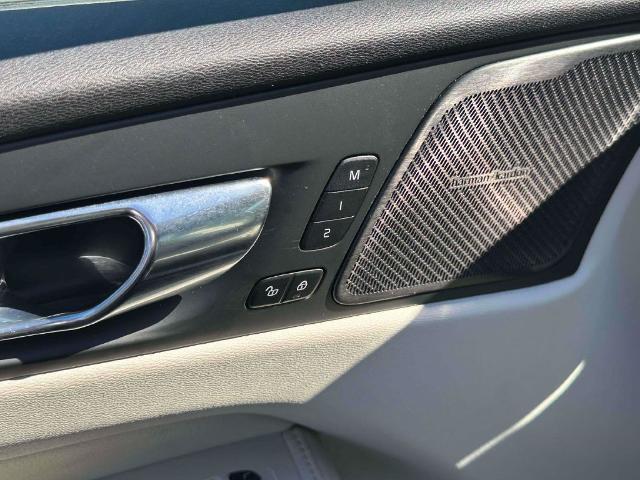 2020 Volvo XC60 - $21,498