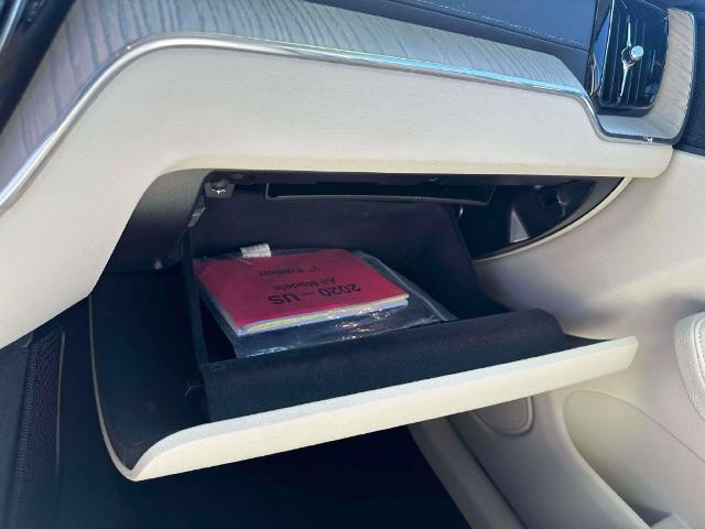 2020 Volvo XC60 - $21,498