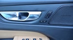 2021 XC60 Thumbnail 16