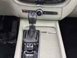 2018 XC60 Thumbnail 18