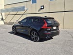 2021 XC60 Thumbnail 3