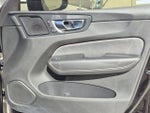 2021 XC60 Thumbnail 15