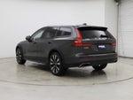 2022 V60 Cross Country Thumbnail 2
