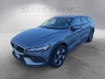 2020 V60 Cross Country Thumbnail 16