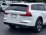 2022 V60 Cross Country Thumbnail 6