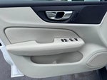2022 V60 Cross Country Thumbnail 12