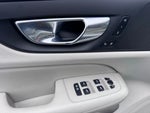 2022 V60 Cross Country Thumbnail 13