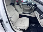 2022 V60 Cross Country Thumbnail 14