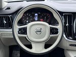 2022 V60 Cross Country Thumbnail 25