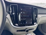 2022 V60 Cross Country Thumbnail 29