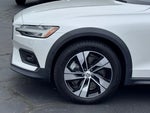 2022 V60 Cross Country Thumbnail 39
