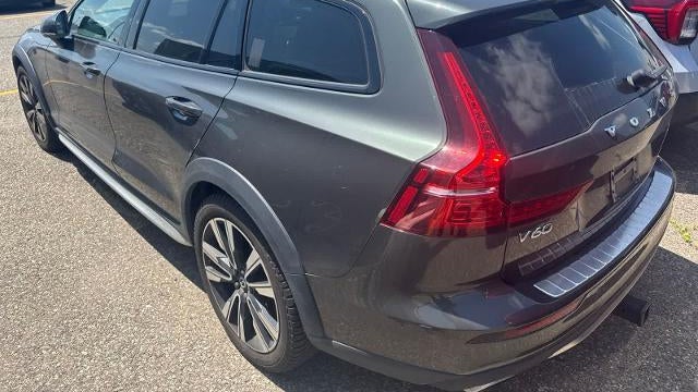 2020 Volvo V60 Cross Country T5