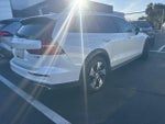 2021 V60 Cross Country Thumbnail 3