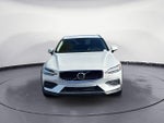 2021 V60 Cross Country Thumbnail 8