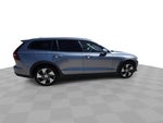 2020 V60 Cross Country Thumbnail 9