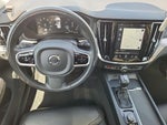 2020 V60 Cross Country Thumbnail 11