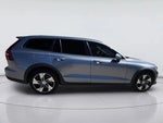2020 V60 Cross Country Thumbnail 9