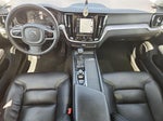 2020 V60 Cross Country Thumbnail 21