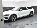 2020 V60 Cross Country Thumbnail 5