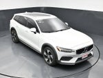 2020 V60 Cross Country Thumbnail 18