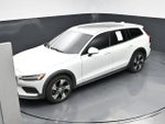 2020 V60 Cross Country Thumbnail 22