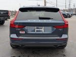 2022 V60 Cross Country Thumbnail 4