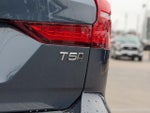 2022 V60 Cross Country Thumbnail 11