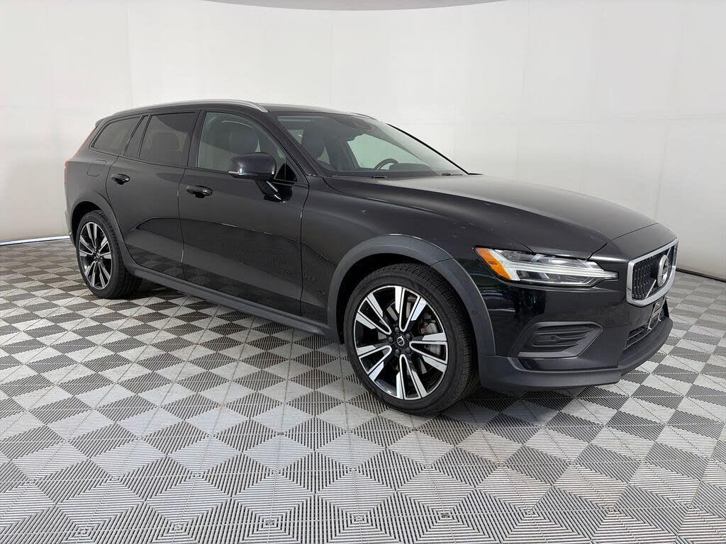 2020 Volvo V60