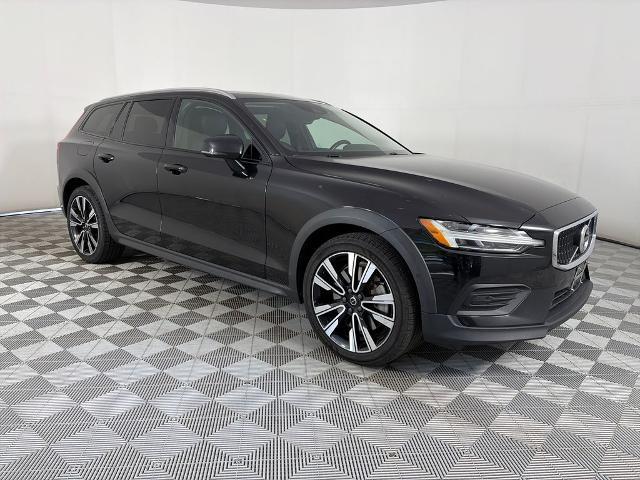 2020 Volvo V60 - $20,998