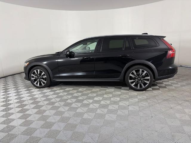 2020 Volvo V60 - $20,998