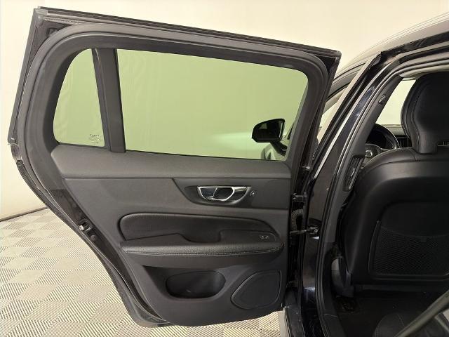 2020 Volvo V60 - $20,998
