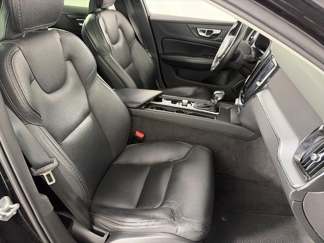 2020 Volvo V60 - $20,998
