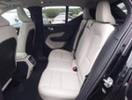 2019 XC40 Thumbnail 10
