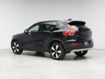 2020 XC40 Thumbnail 2