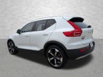 2021 XC40 Thumbnail 4