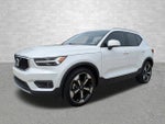 2021 XC40 Thumbnail 5